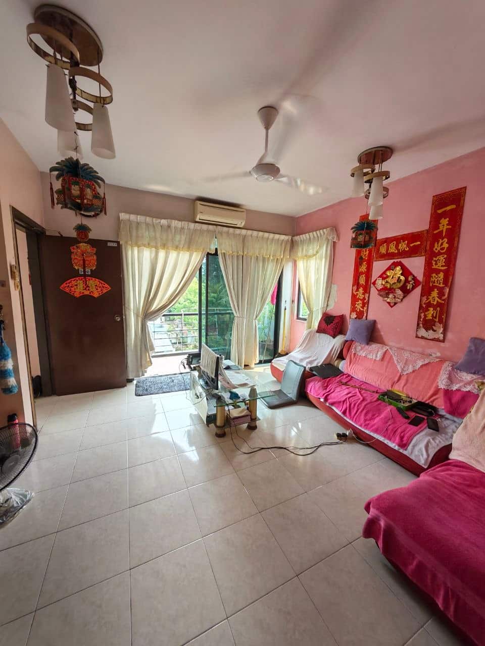 Service Apartment Taman D Utama Perling 1