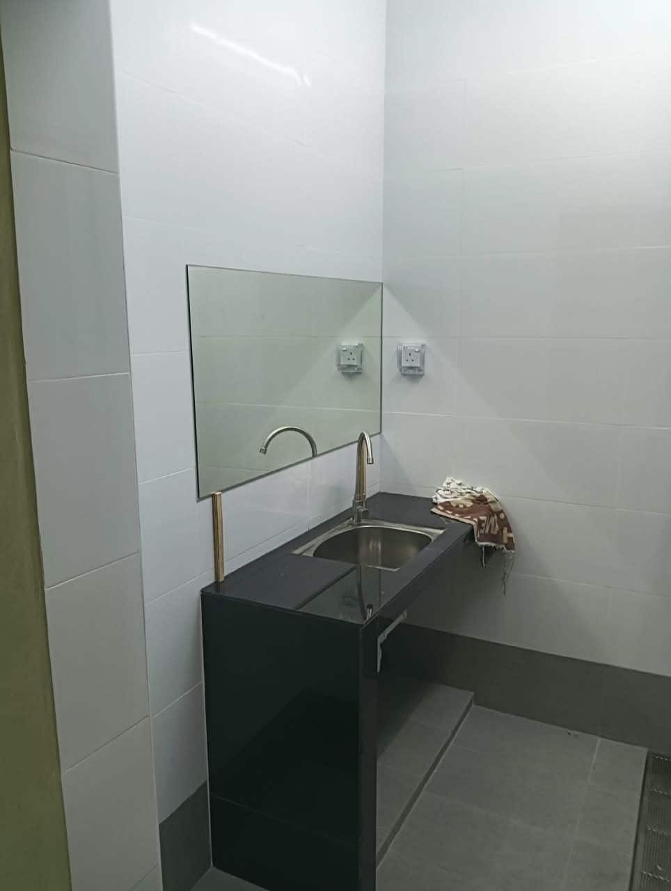 Single Storey Factory Mount Austin 5