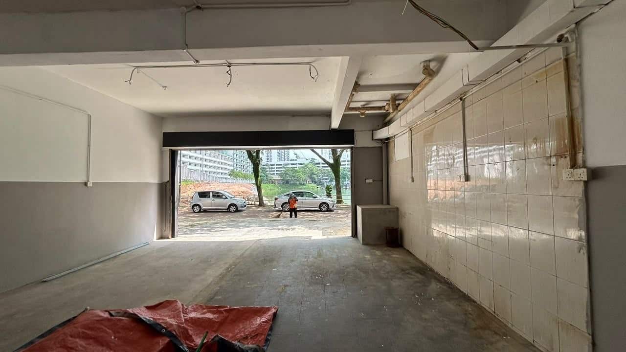 Service Apartment Taman Austin Perdana 3