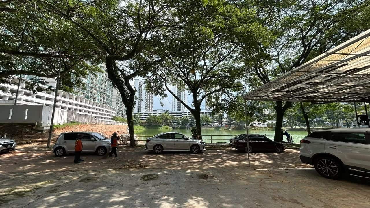 Service Apartment Taman Austin Perdana 2