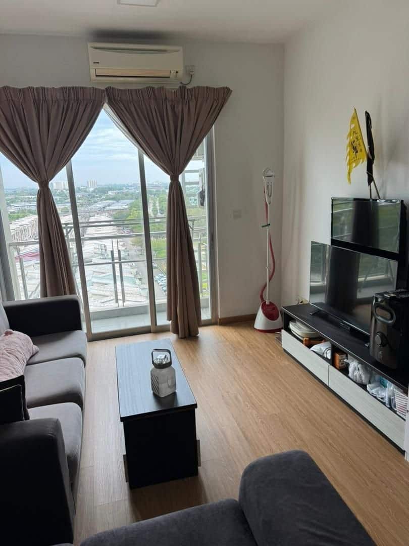 Service Apartment Taman Austin Perdana 6