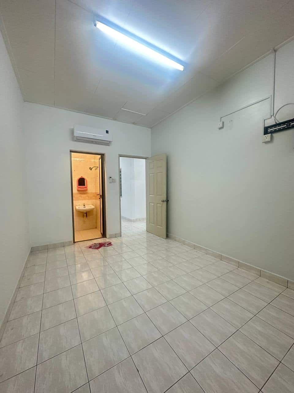 1-Storey Terrace Permas Jaya 7