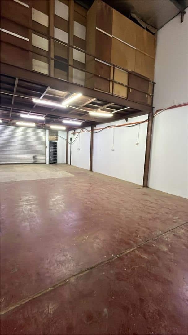 Single Storey Terrace Mount Austin 1