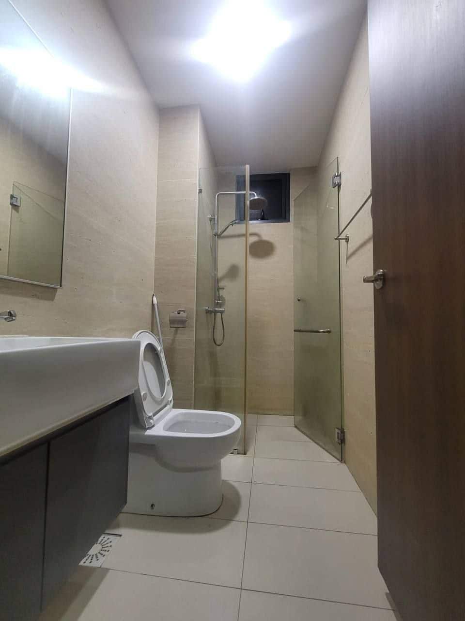 Condo Crescent Bay Suites 12