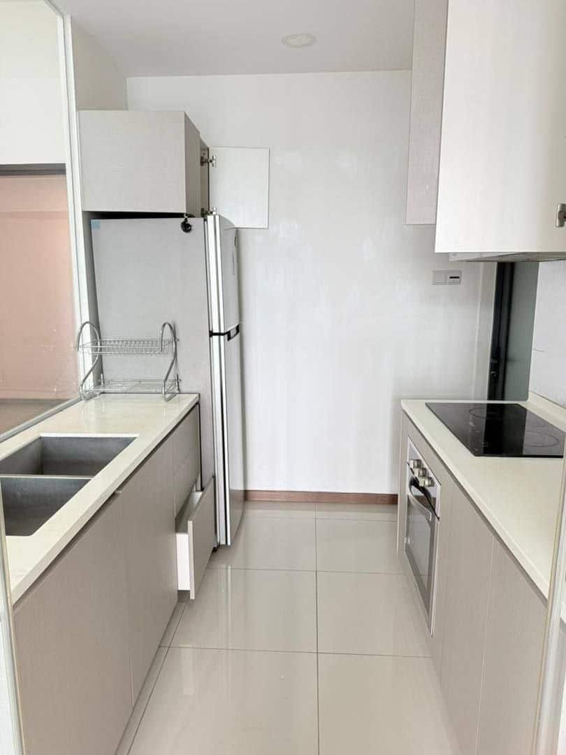 Condominium Crescent Bay Suites 4