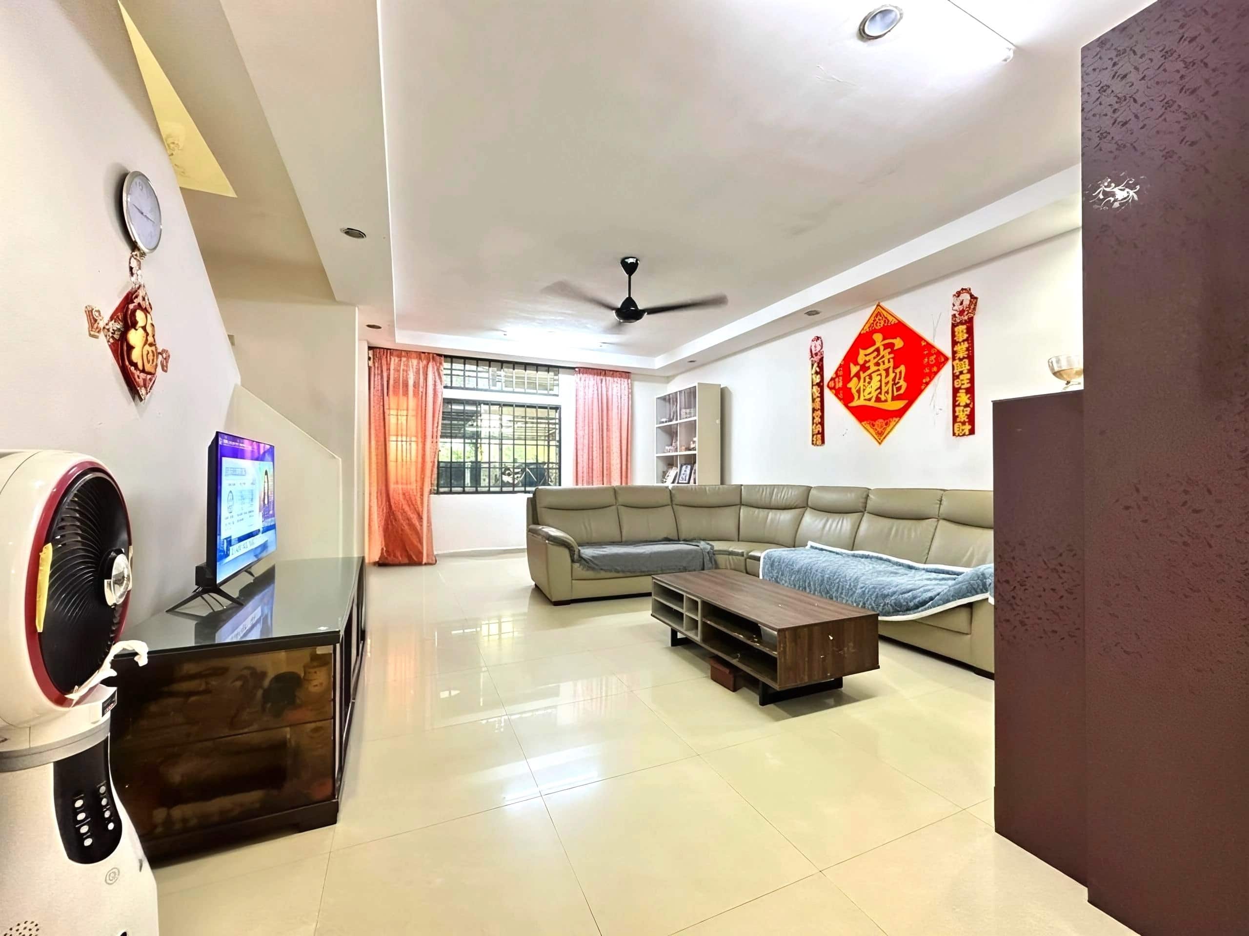 2-Storey Terrace House Jalan Ceria, Nusa Indah 1