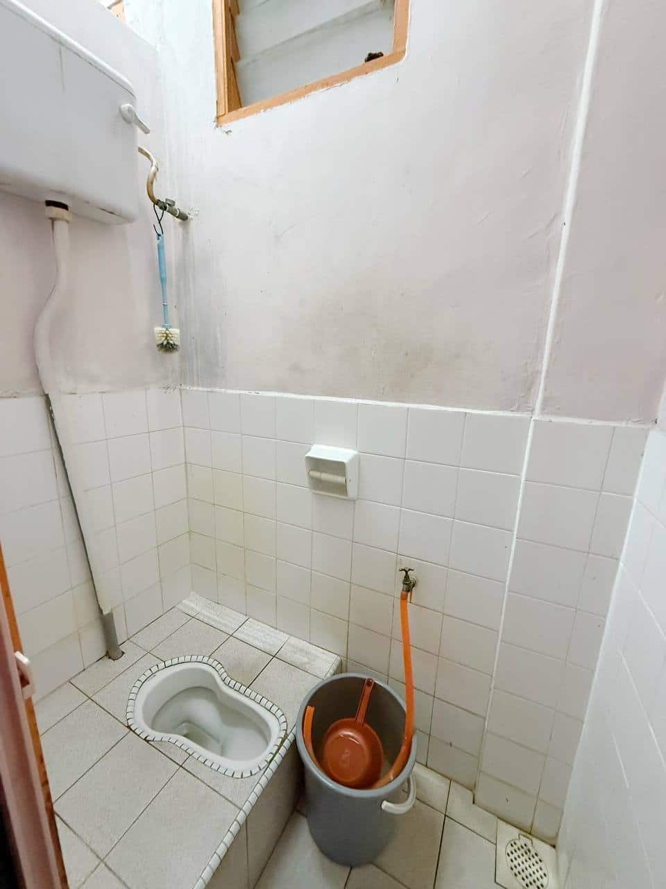Flat Taman Perling 6