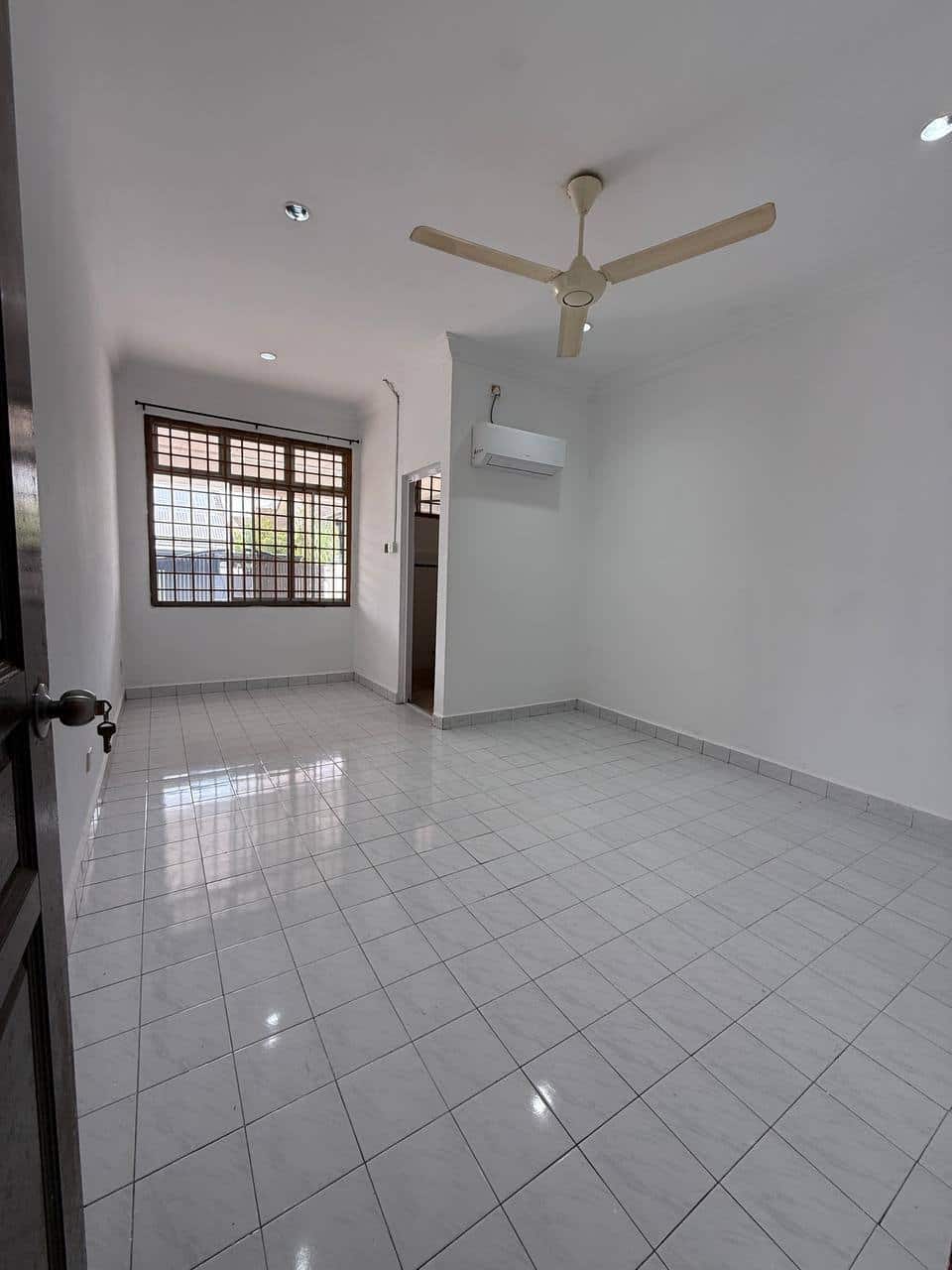 1.5-Storey Semi-D Taman Megah Ria 3