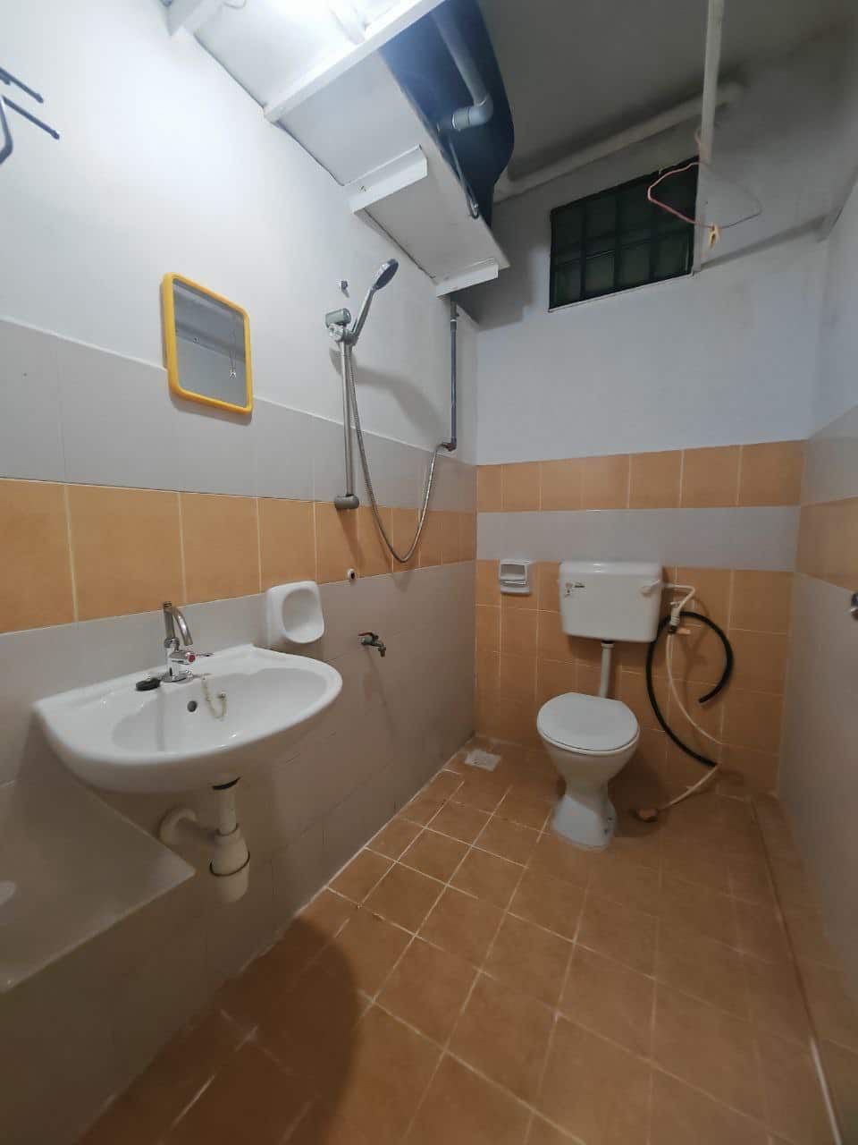 Flat Bukit Indah 10