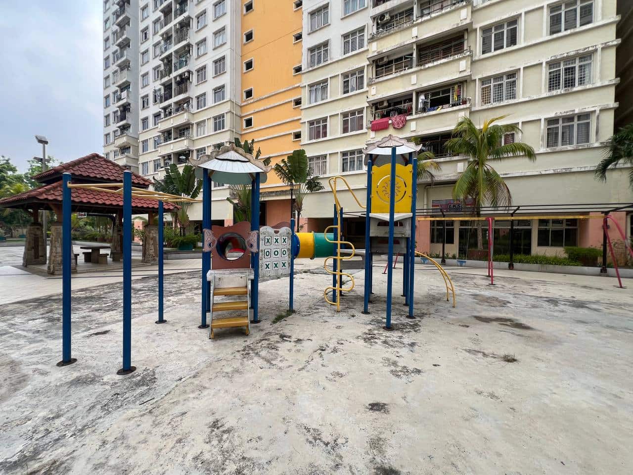 Service Apartment Taman Tampoi Indah 2