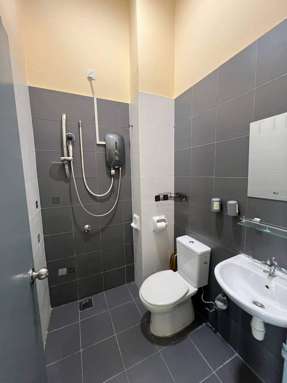 2-Storey Terrace House Seri Alam 6