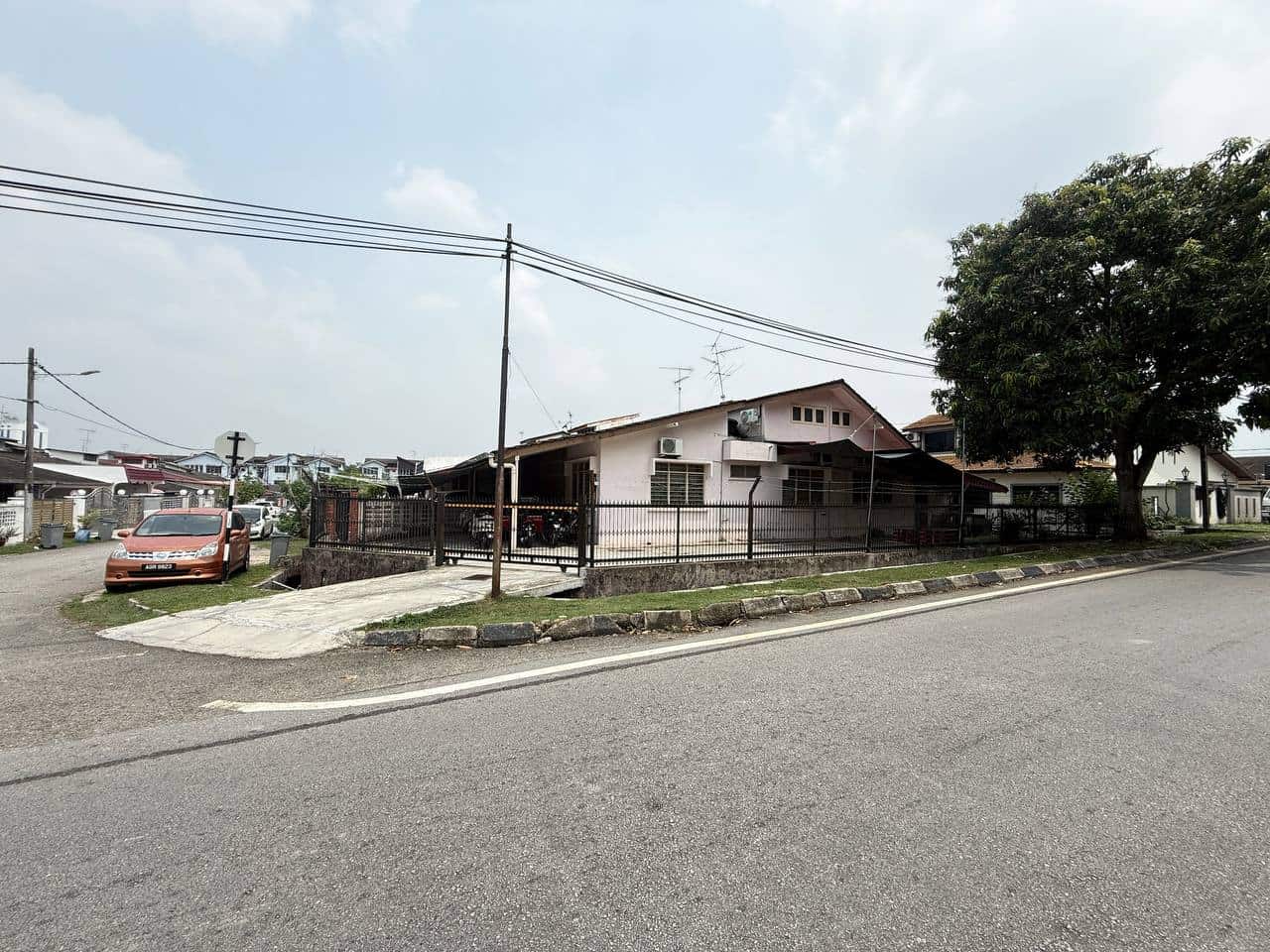 Single Storey Corner House Taman Pelangi 2