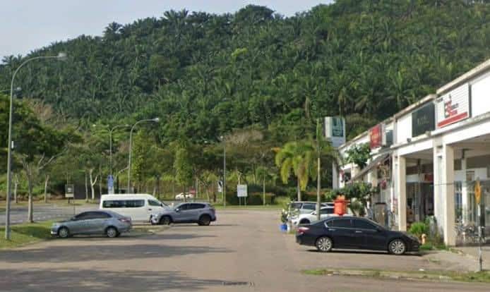 Single Storey Shop Jalan Persisiran Laman Setia 7/x, Gelang Patah 2
