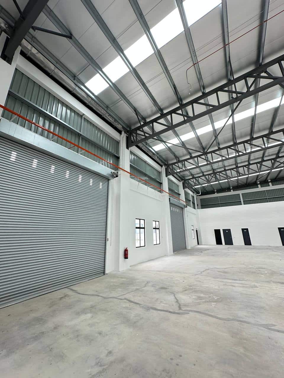 Semi-D Factory Eco Business Park 1 6