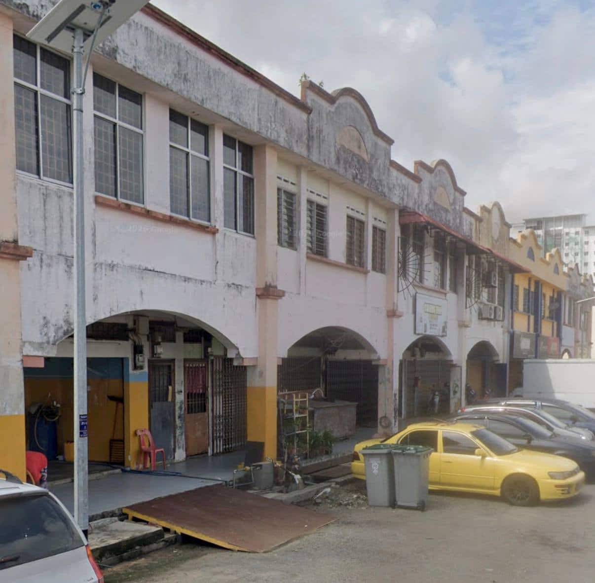 Double Storey Shoplot Seri Alam 1