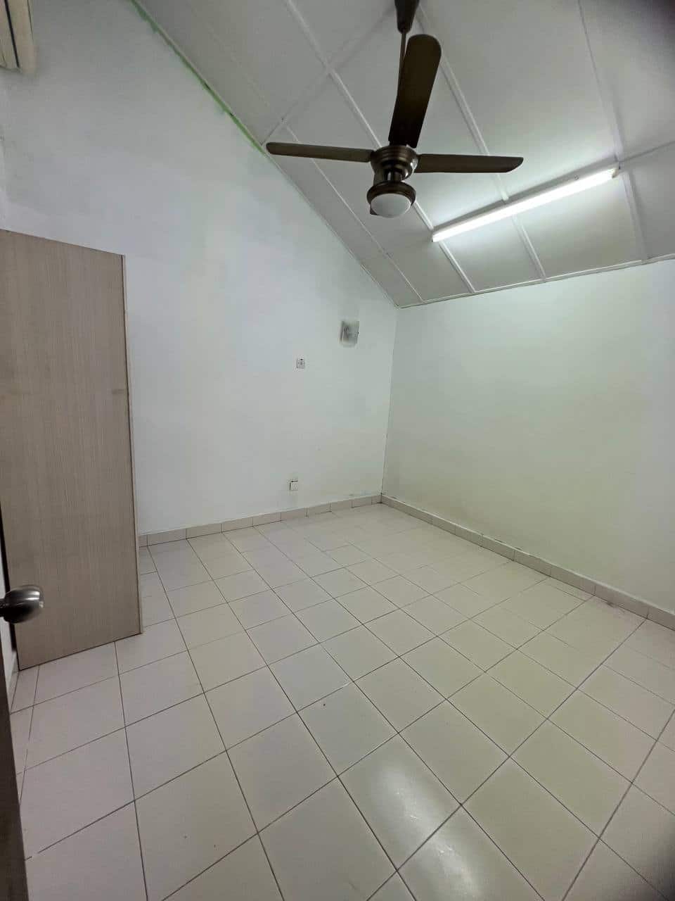 Single Storey Terrace House Bukit Indah 5