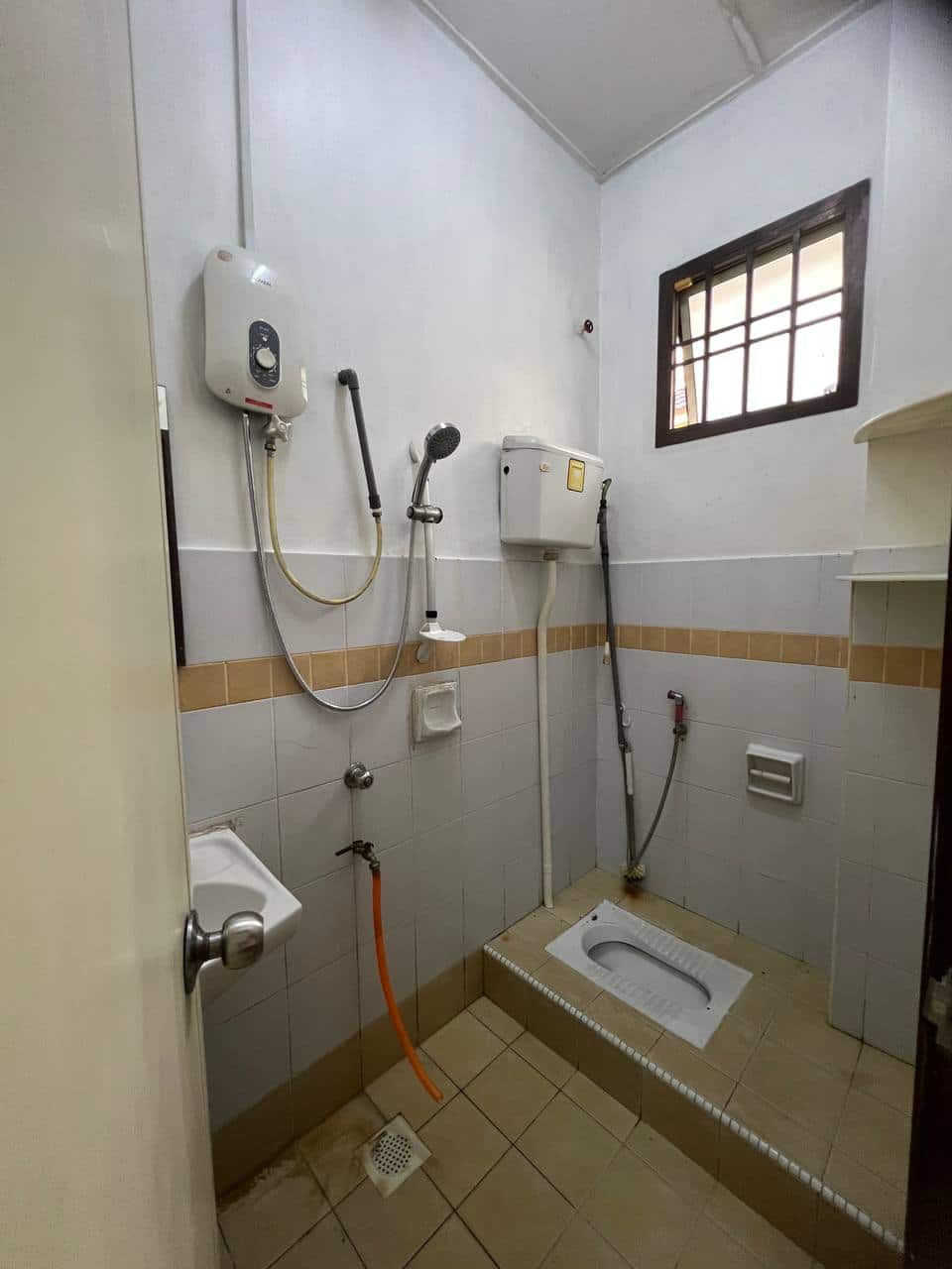 Single Storey Terrace House Bukit Indah 10