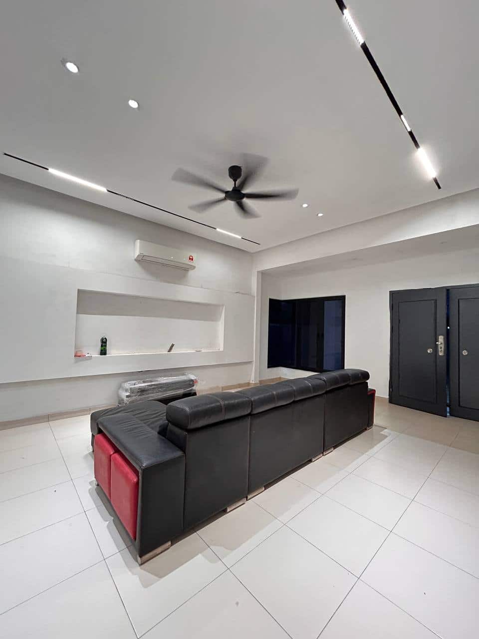 2-Storey End Lot Nusa Idaman 2