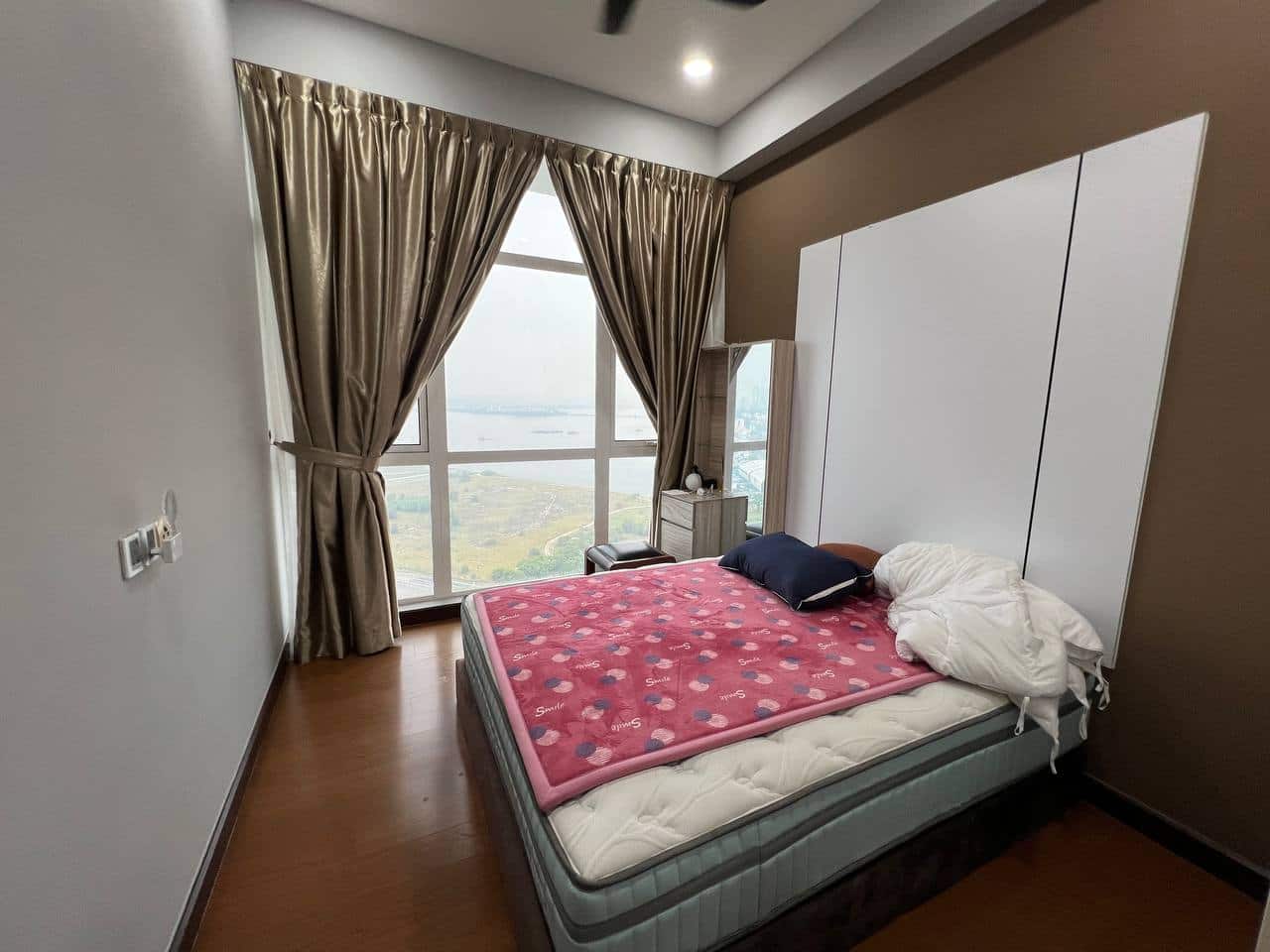 Condominium Paragon Residence @ Strait View 2