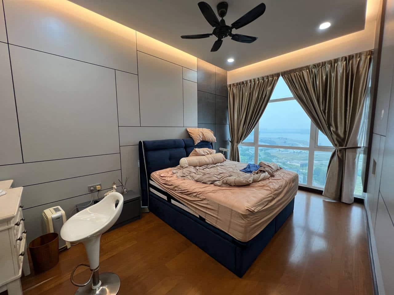 Condominium Paragon Residence @ Strait View 3