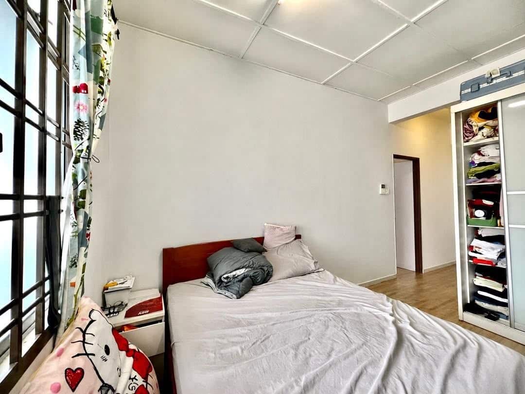 Single Storey Terrace Austin Residence 4