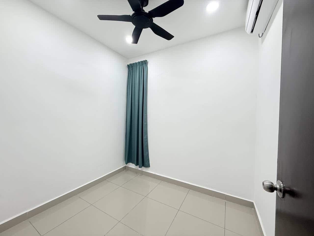 Condominium Kangkar Tebrau 6