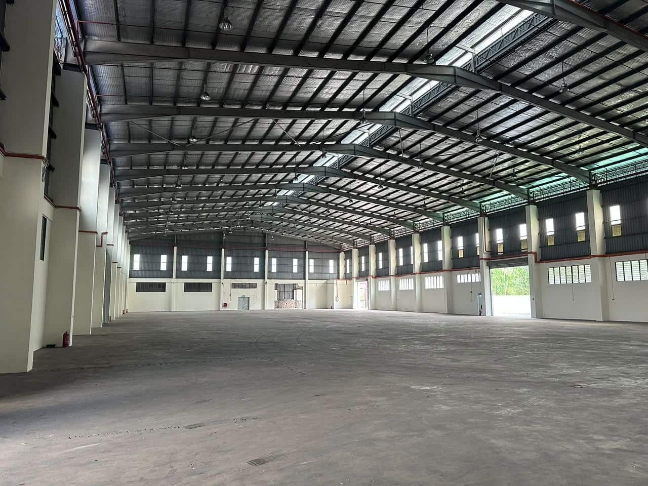 Triple Semi-D Factory Taman Perindustrian Desa Plentong 2