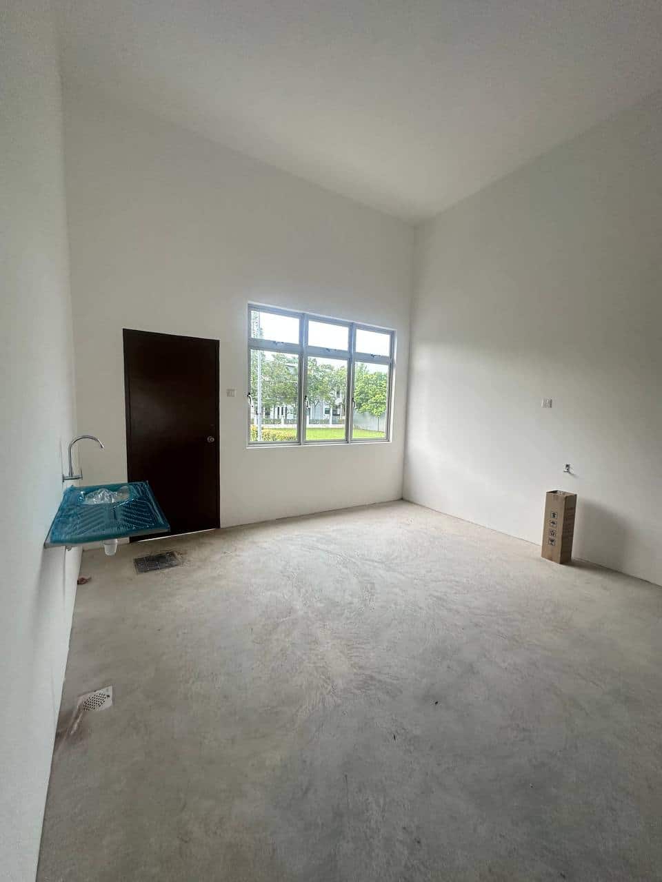 Double Storey Shoplot Taman Denai Alam 5