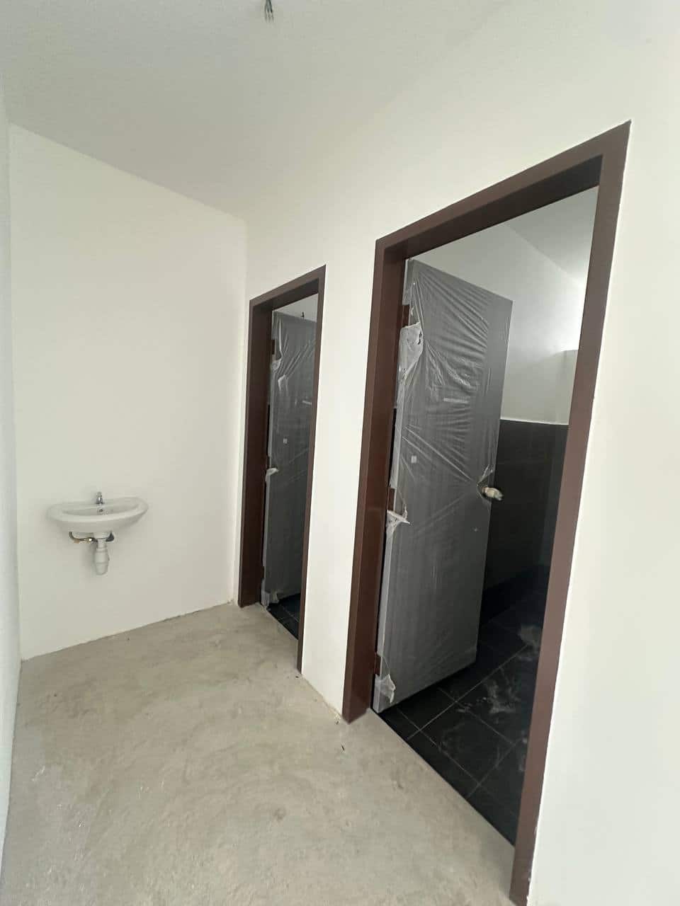 Double Storey Shoplot Taman Denai Alam 10