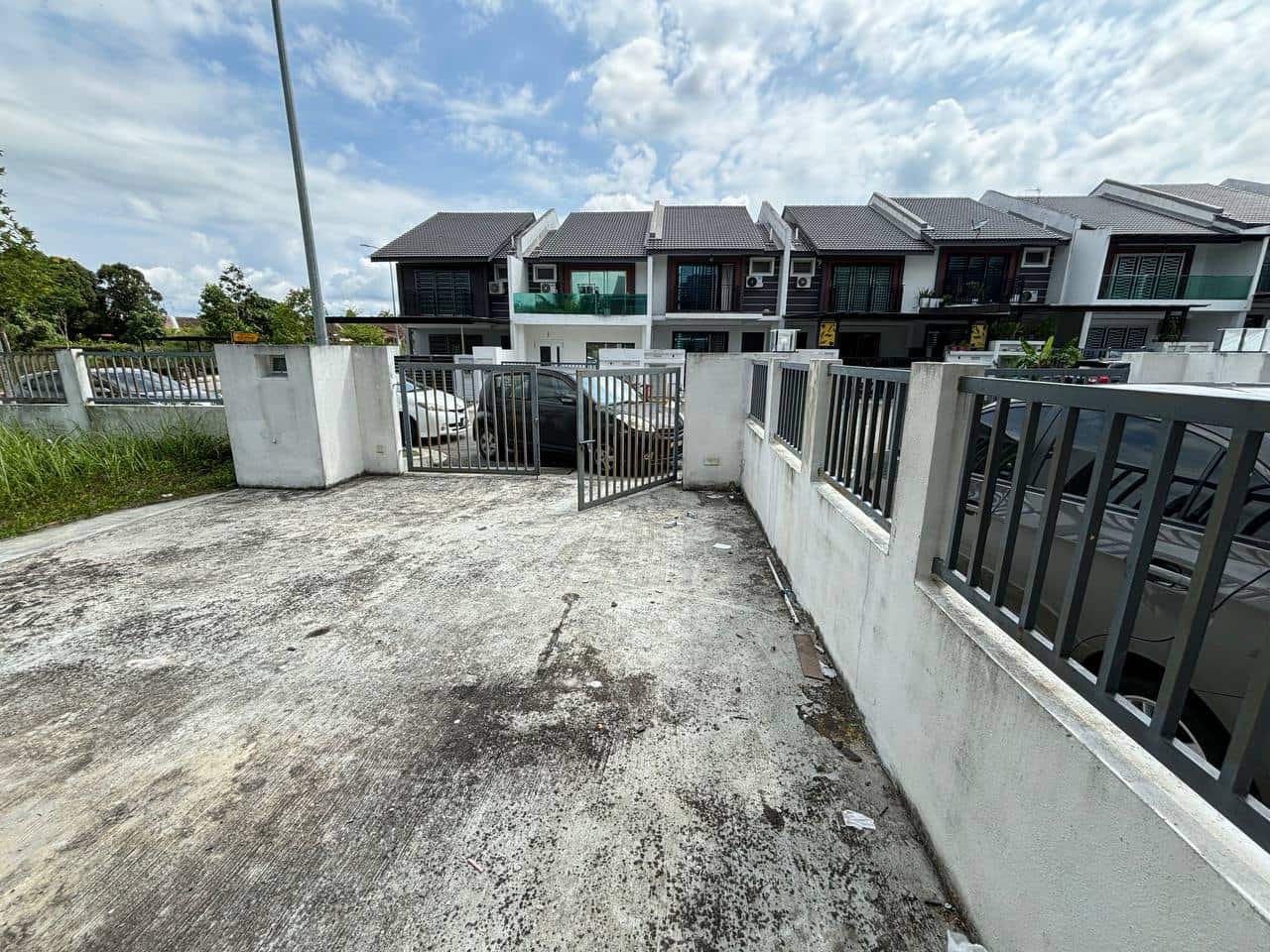 Corner Double Storey Terrace House Taman Nusa Damai 2