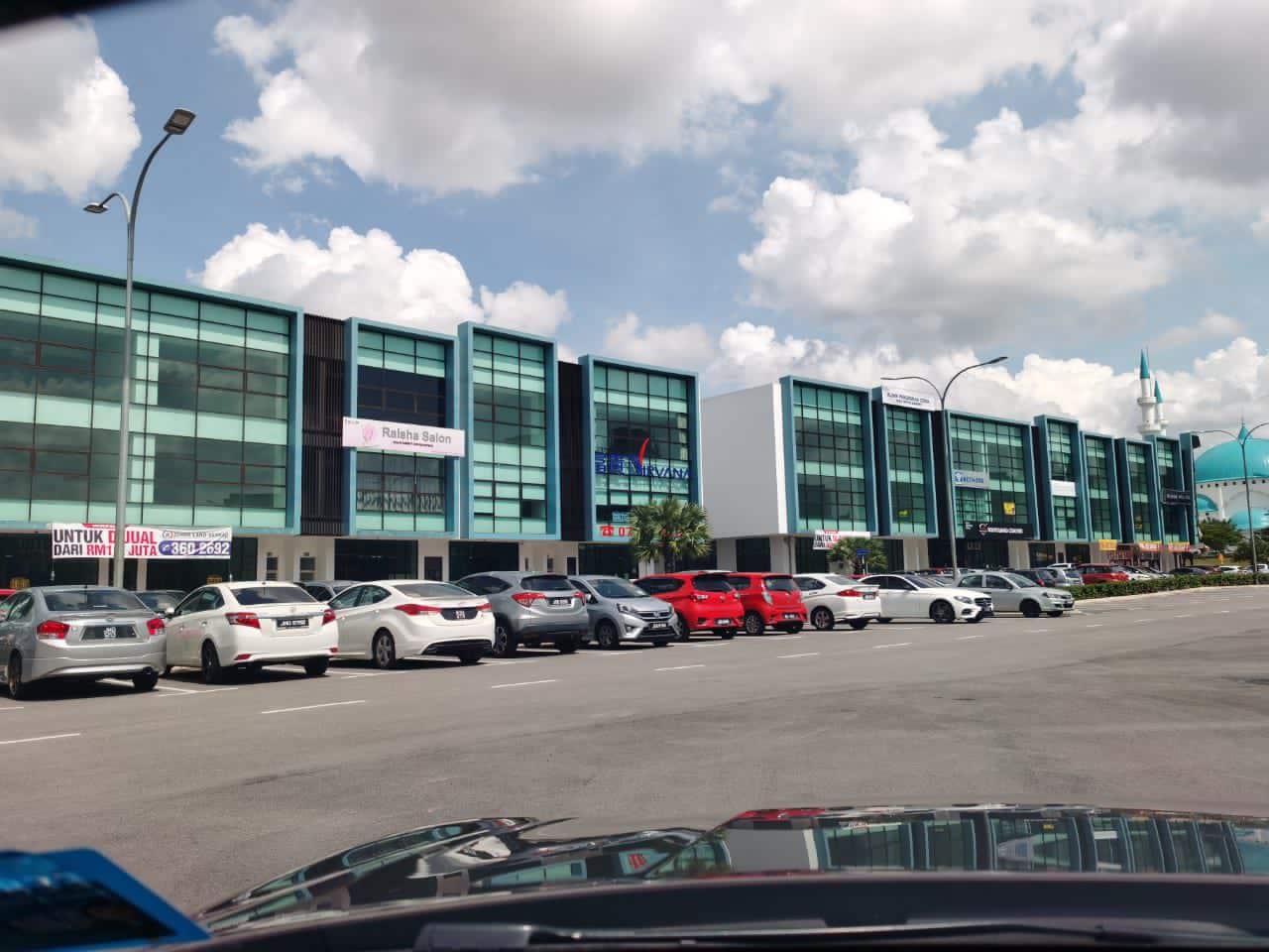 Three storey shoplot Nusa Bestari