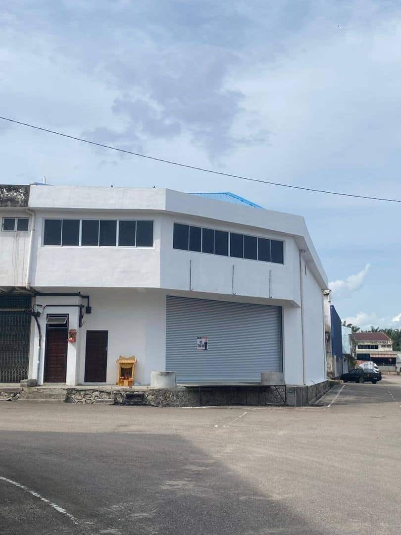 1.5 Storey Factory Corner Lot Jalan Timur 4 2