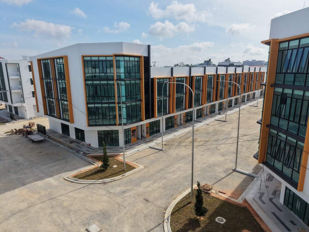 3-Storey Shoplot (Intermediate) Taman Permas Jaya 2