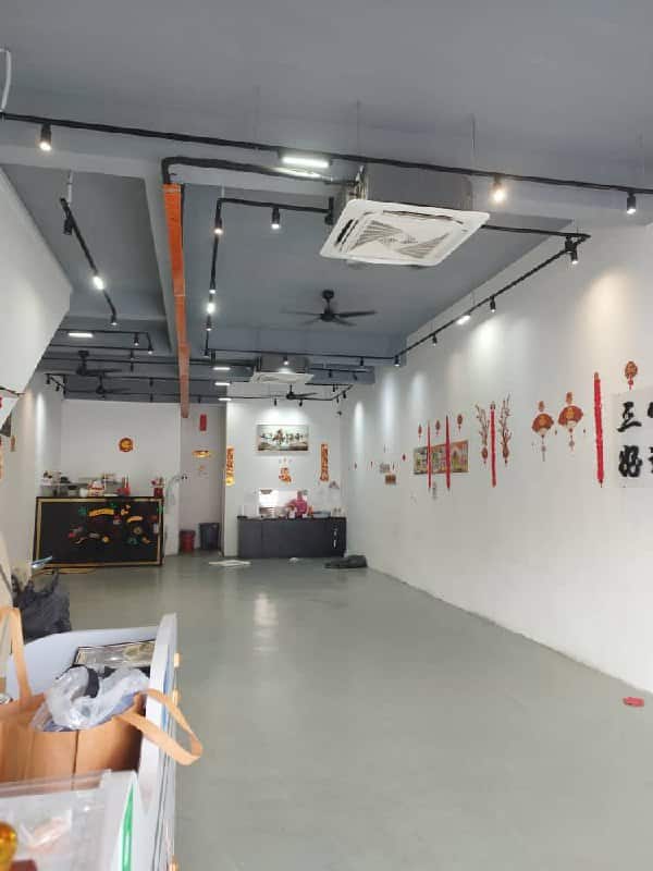 3 Storey Shop Lot Austin Crest Jalan Jaya Putra 7/8 2