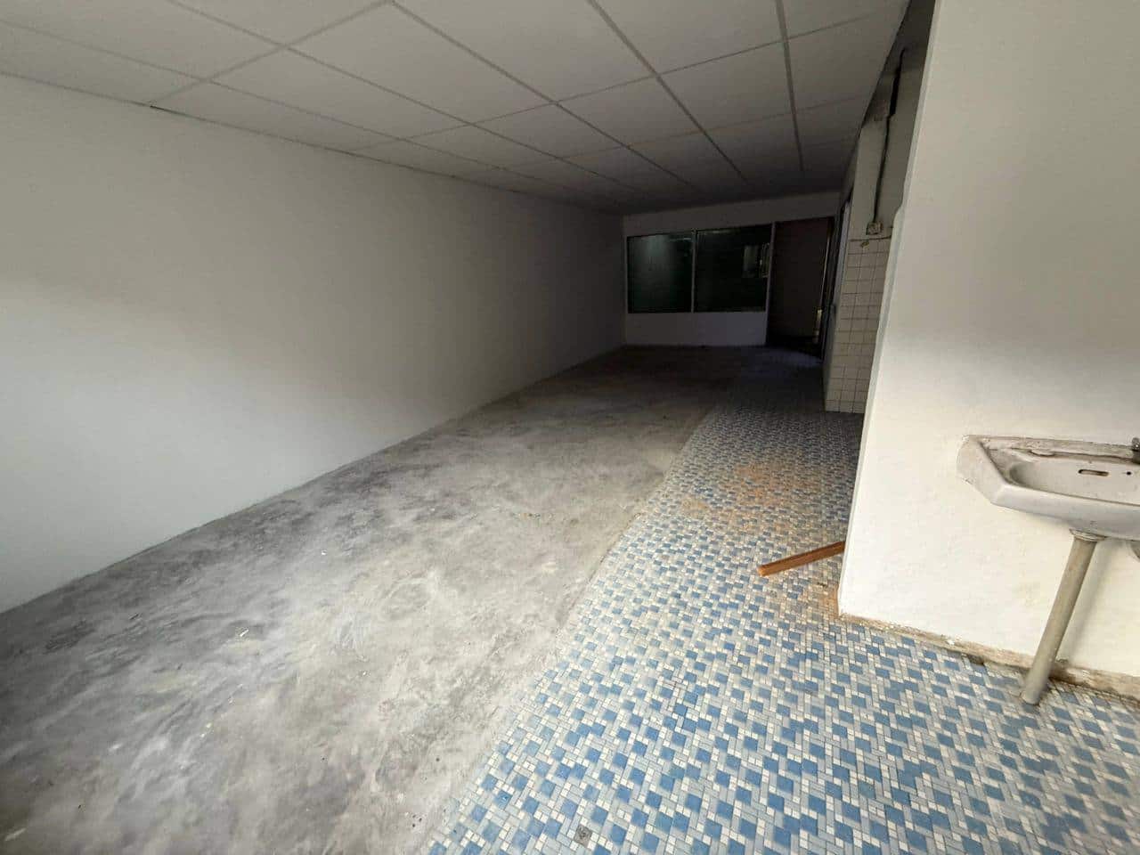Double Storey Shoplot Jalan Glasiar 10