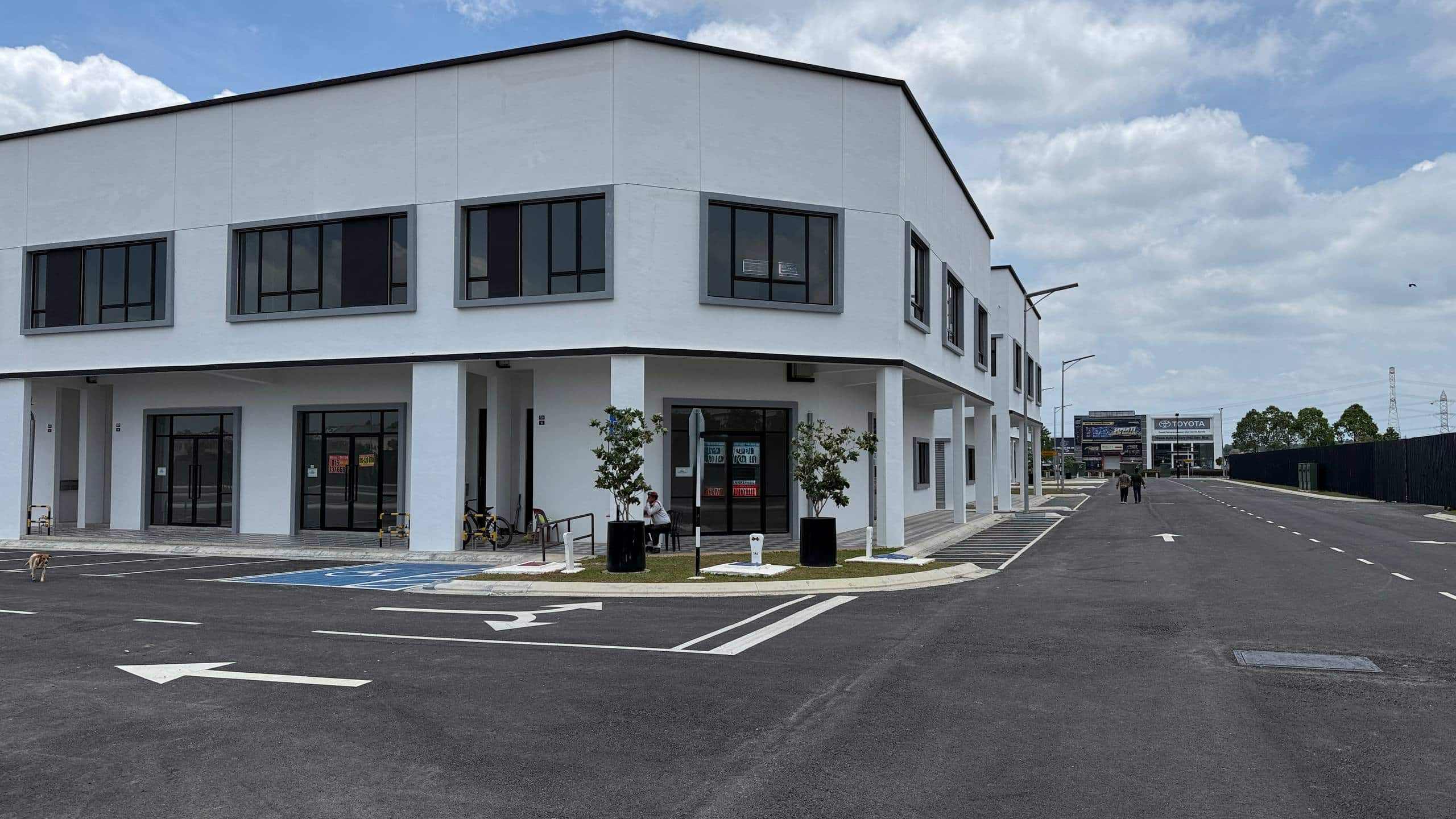 Double storey Shop Office Eco Avenue II - ECO TROPICS