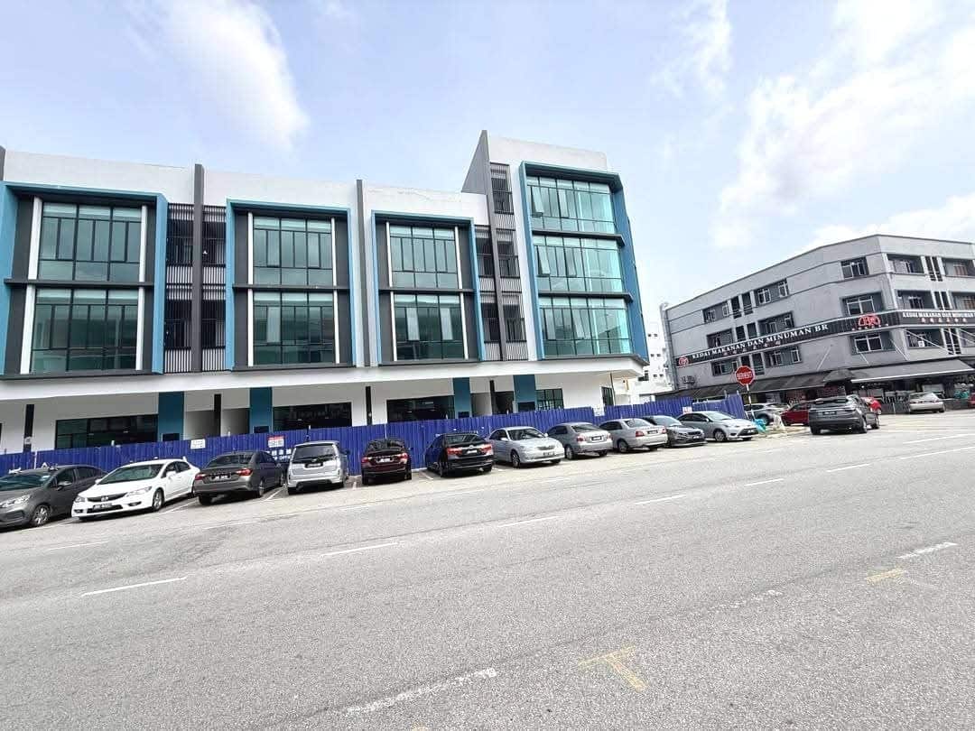 3 Storey Shoplot Permas Avenue 2