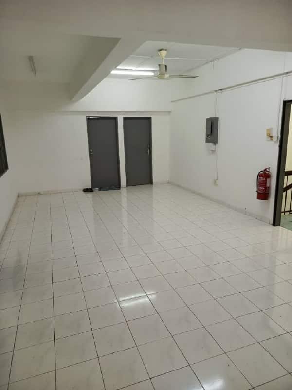 3rd Floor @ 4 Storey Shoplot Jalan Kemunting 3
