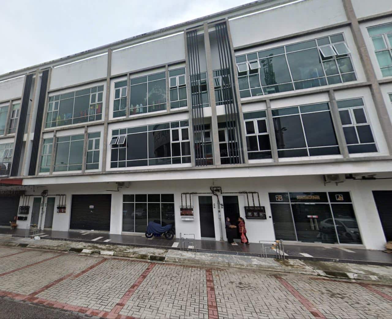 3-Storey Shoplot Eco Cascadia