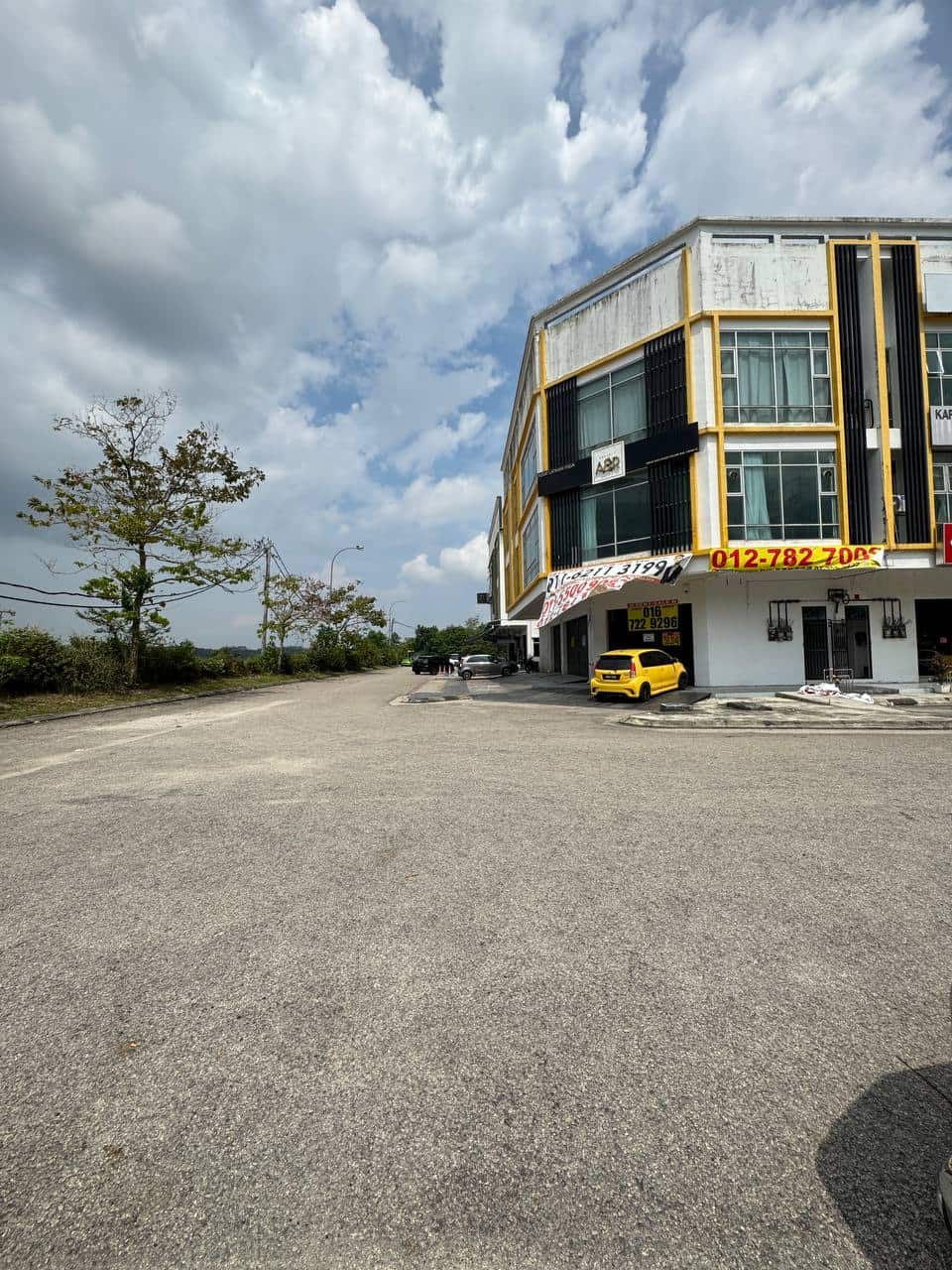 3 Storey Shoplot Corner Lot Jalan Eco Cascadia 6/1 3