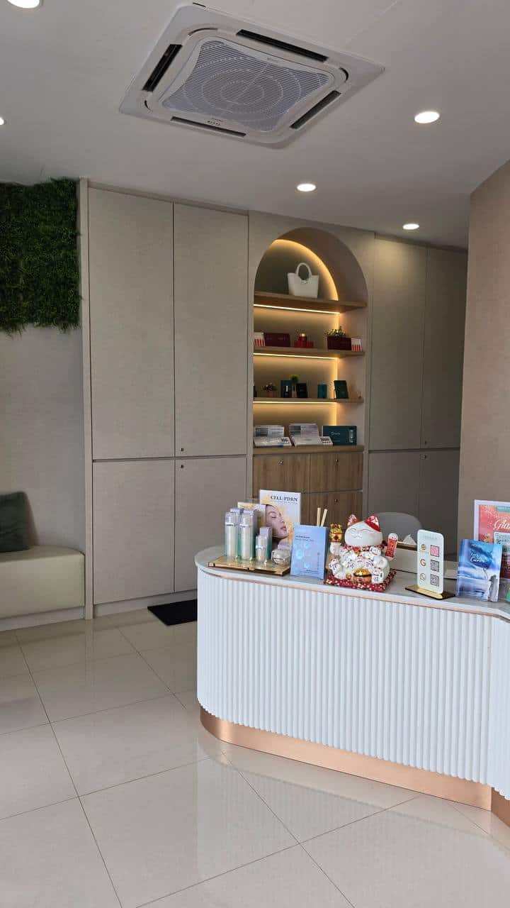 Three storey Shop Austin