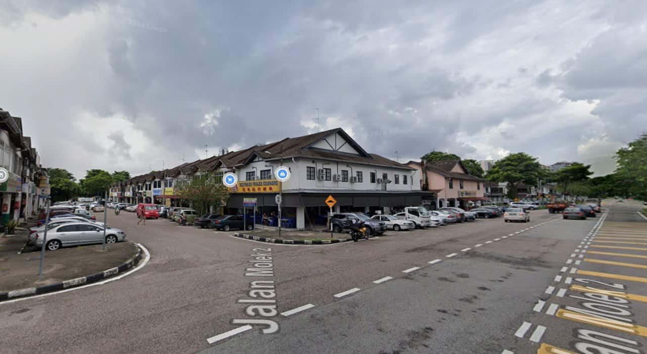 2-Storey Shoplot Taman Molek