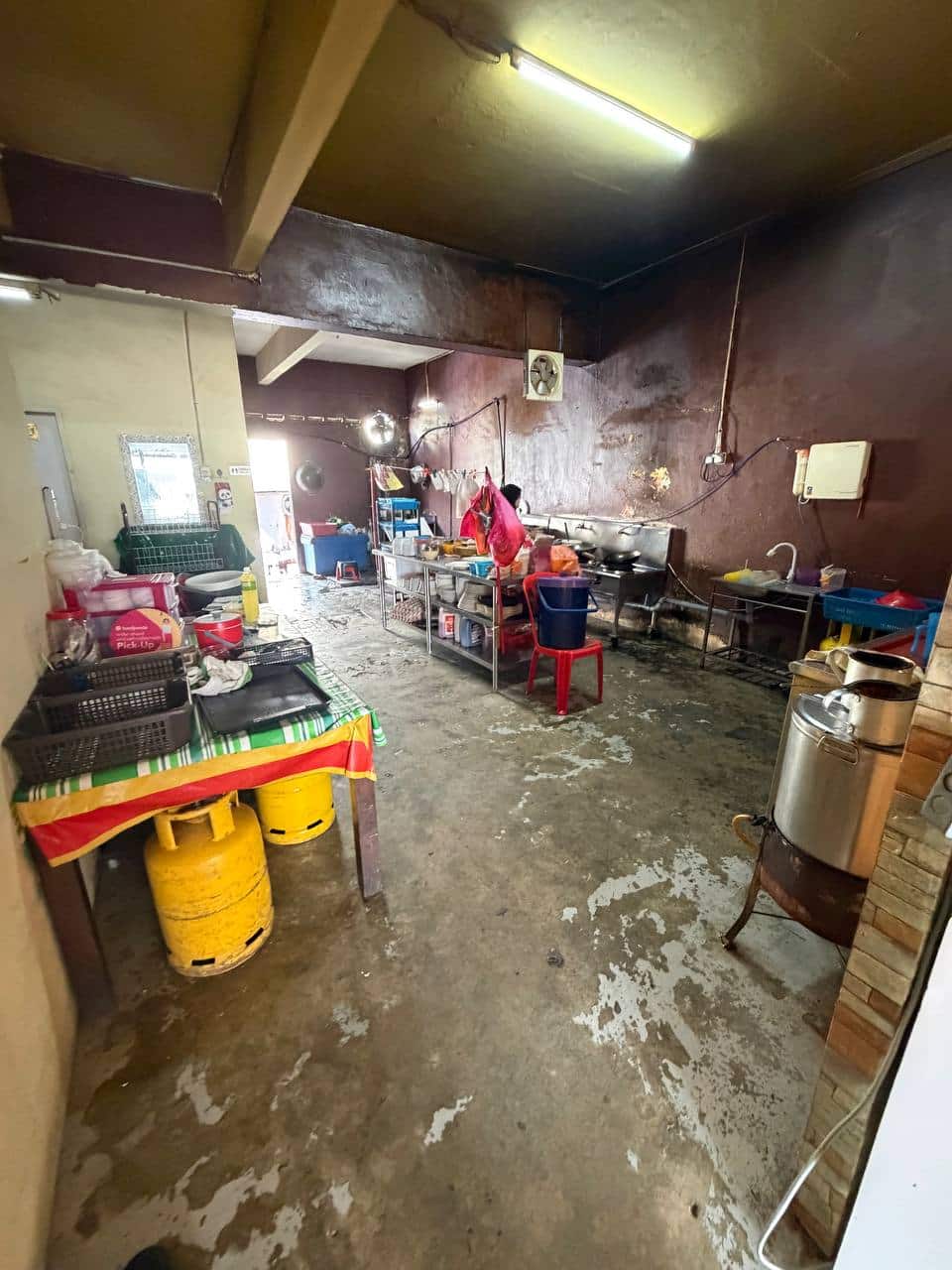 Double Storey shop lot Senai Utama 9