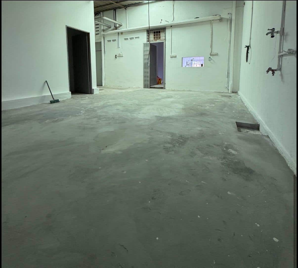 Groundfloor Shoplot Molek 5