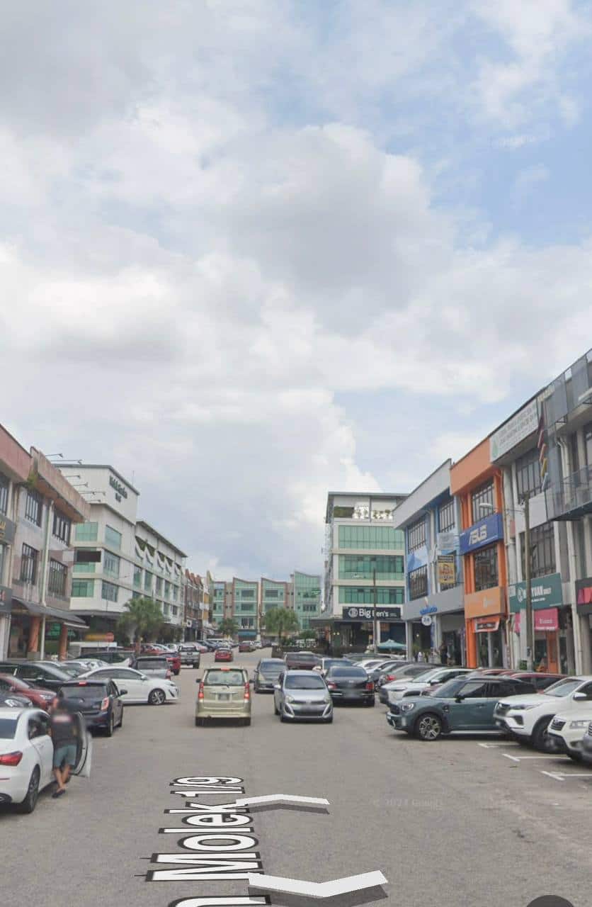 Shoplot ground floor Taman Molek