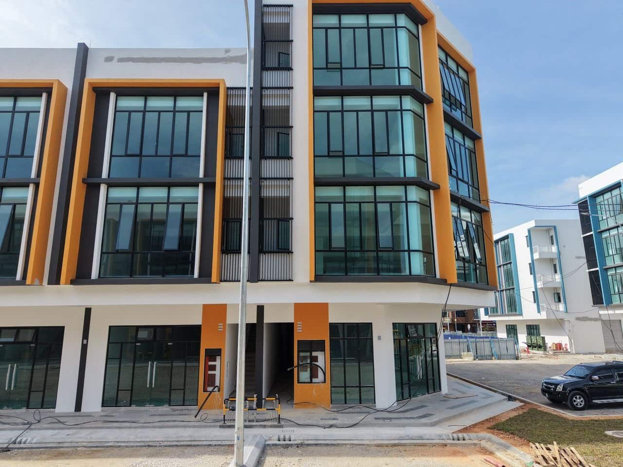 4 Storey Corner New Shoplot Permas Jaya 6