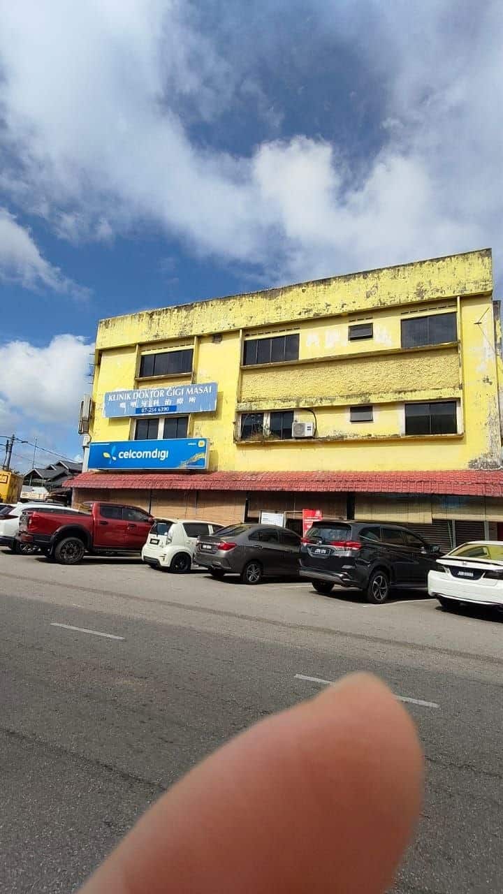 3 Storey Corner Adjoining Commercial Shoplot Taman Bunga Raya Masai 2