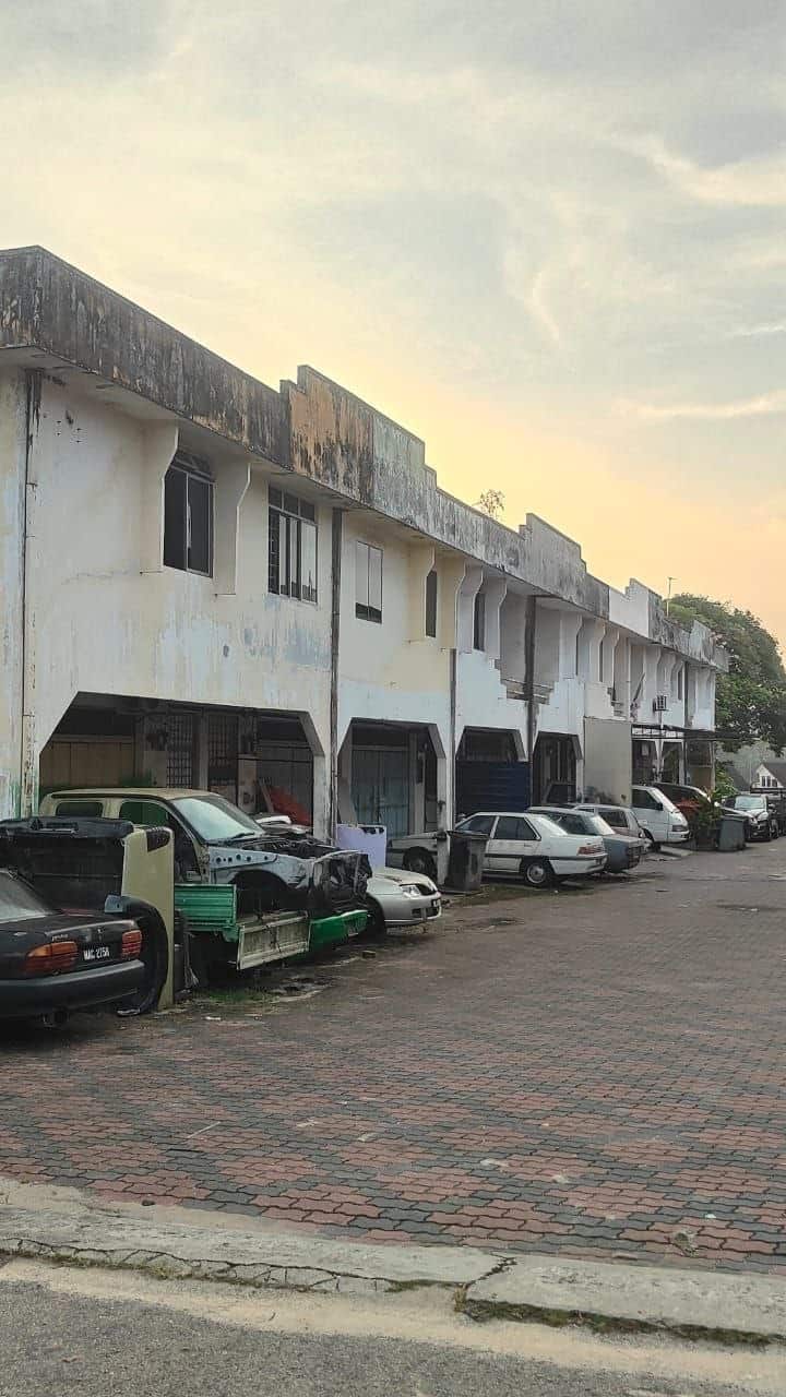 2 Storey Shoplot Megariah 4