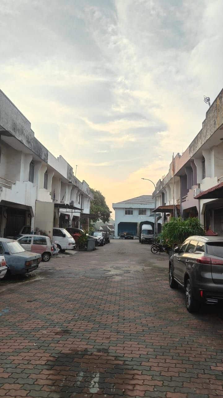 2 Storey Shoplot Megariah 2