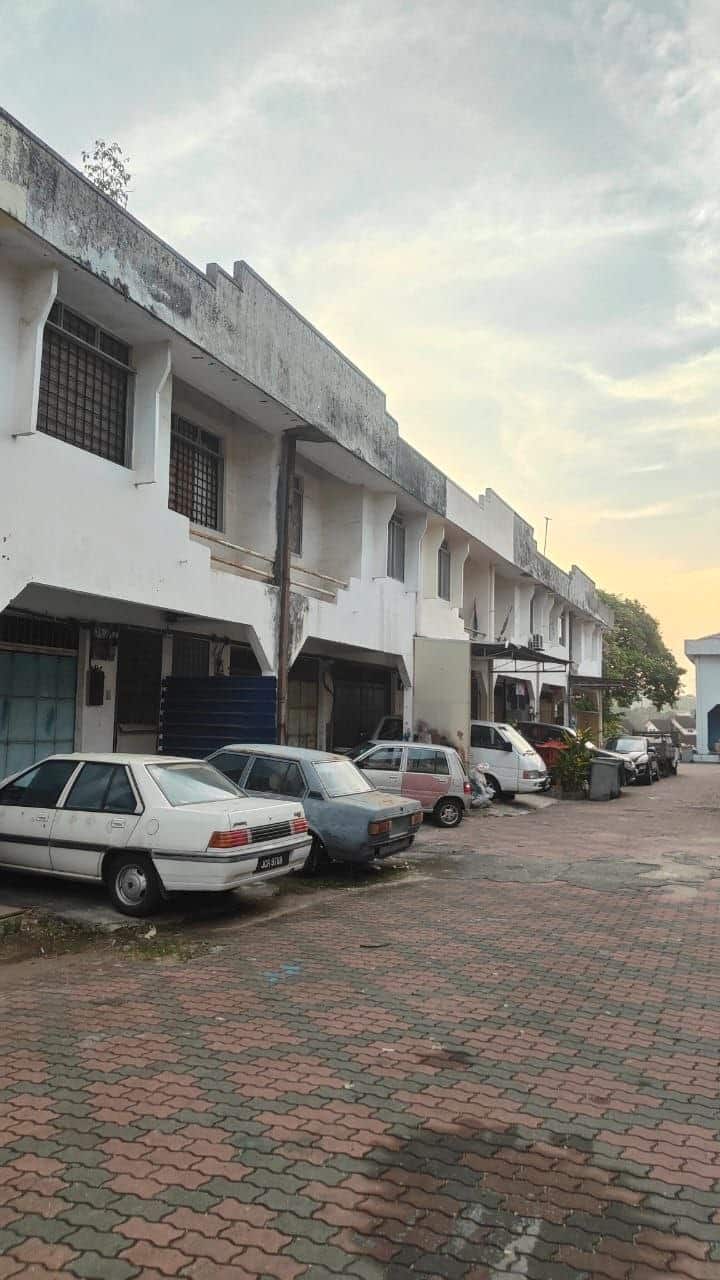 2 Storey Shoplot Megariah 1